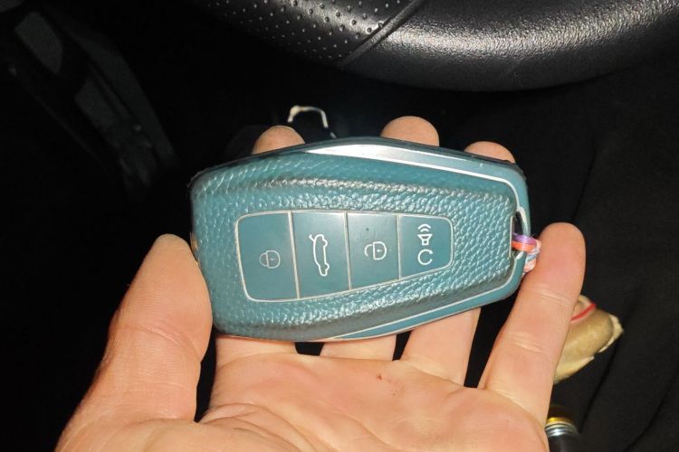 吉利几何E萤火虫 2022款 401KM 玲珑虎 4座中控内饰11