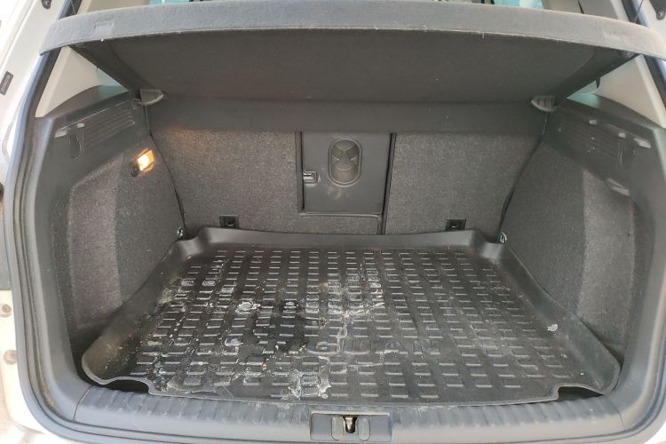 大众 途观 2015款 2.0TSI 自动四驱旗舰版机舱底盘23