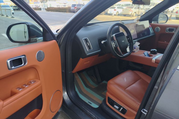 理想汽车 理想L8 2023款 Pro中控内饰20