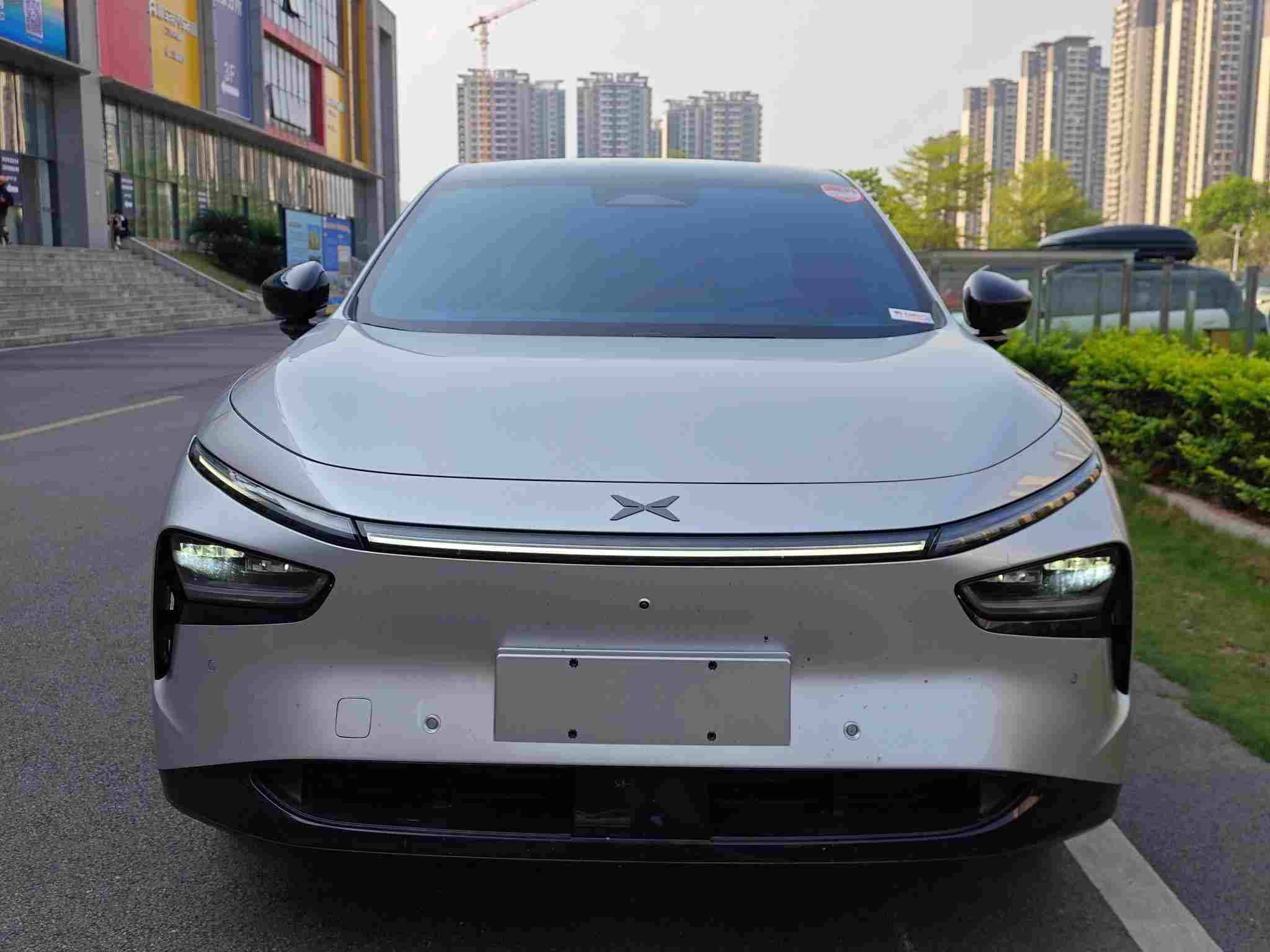 南宁二手小鹏G7 2025款 开两年还能卖多少钱？
