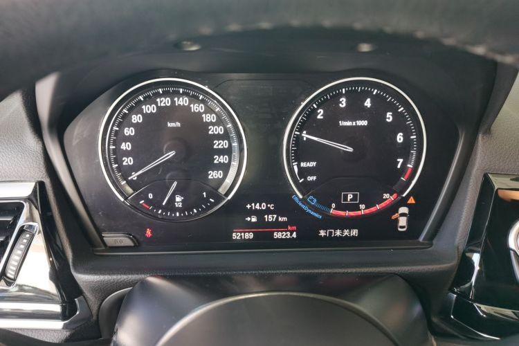 宝马1系 2023款 120i M运动曜夜版中控内饰14