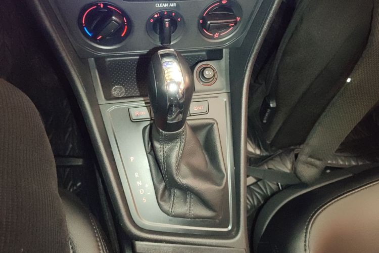 大众 2019款 朗逸启航 1.5L 自动风尚版 国VI中控内饰18