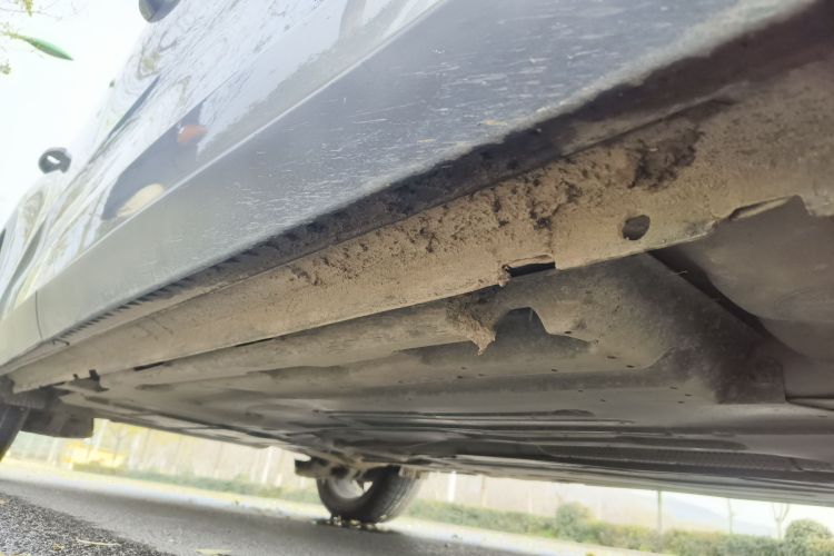 雪铁龙 凡尔赛C5 X 2021款 1.6T 耀不凡局部细节9002