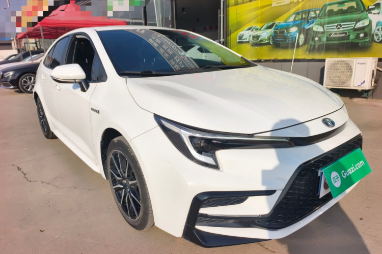 丰田 雷凌 2023款 智能电混双擎 1.8L 运动版车身外观3