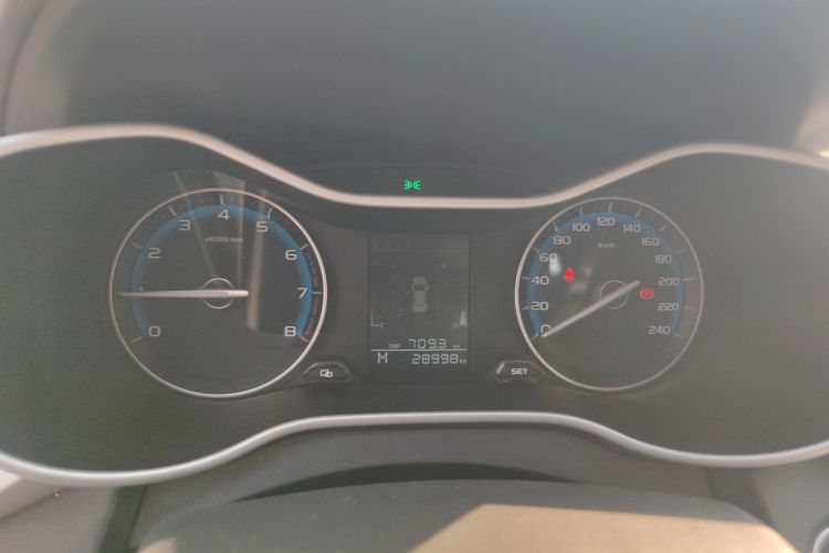 吉利汽车 帝豪 2020款 1.5L 手动豪华型中控内饰14