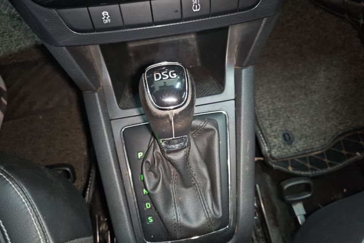 斯柯达 Yeti 2017款 TSI280 DSG创行版中控内饰18