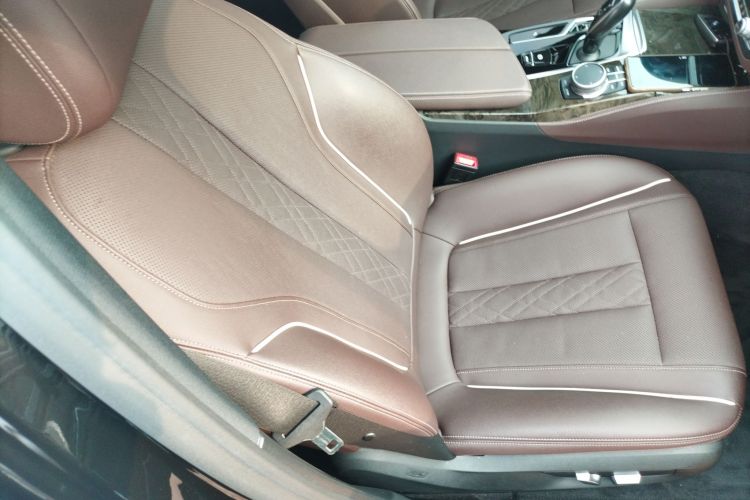 宝马5系 2021款 525Li M运动套装局部细节41