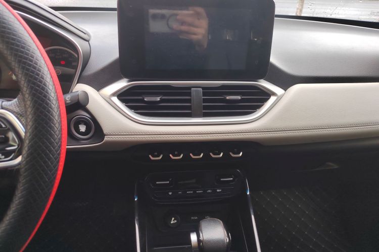 宝骏530 2018款 1.5T DCT旗舰型 国V中控内饰16