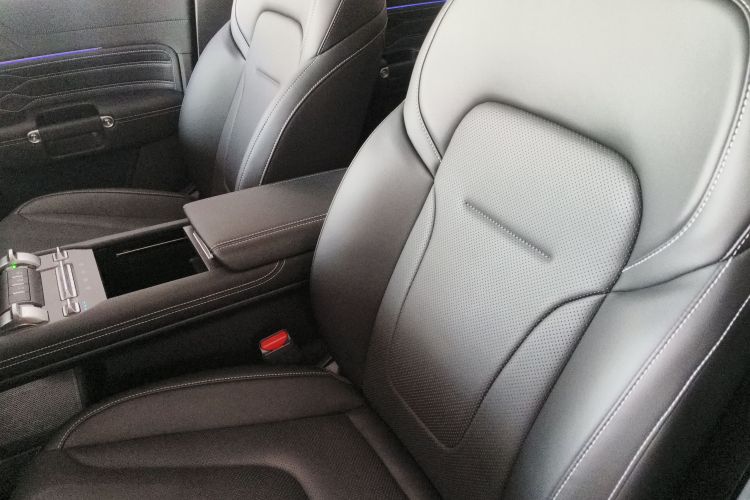 坦克300新能源 2025款 Hi4-T中控内饰19