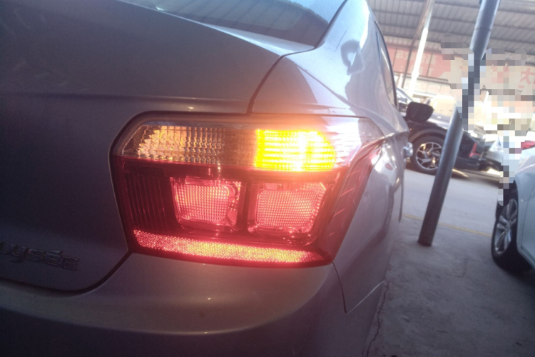 雪铁龙 爱丽舍 2016款 1.6L 手动时尚型车身外观6006