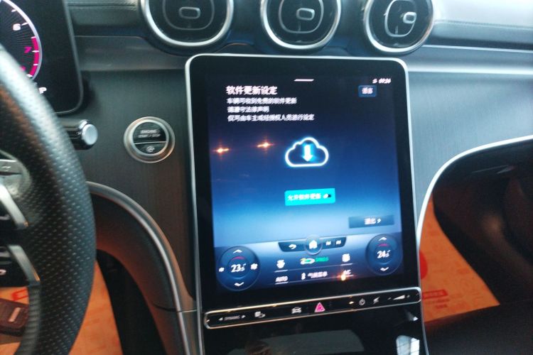 奔驰C级 2022款 C 200 L 运动版中控内饰16