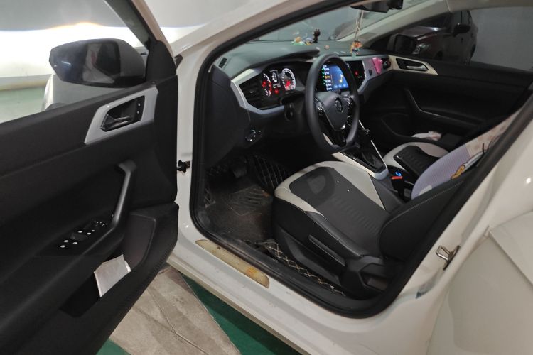 大众 Polo 2019款 Plus 1.5L 自动炫彩科技版中控内饰20