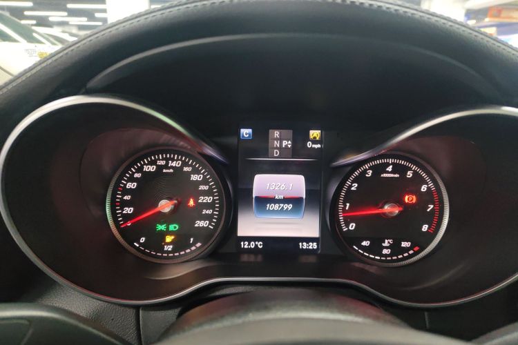 奔驰C级 2016款 C 200 L 4MATIC 运动版局部细节14