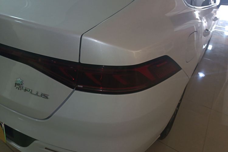 比亚迪 秦PLUS 2021款 EV 400KM 豪华型车身外观6006