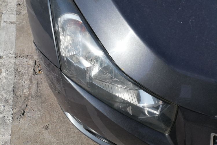 雪佛兰 科鲁兹 2013款 1.8L SE AT车身外观8