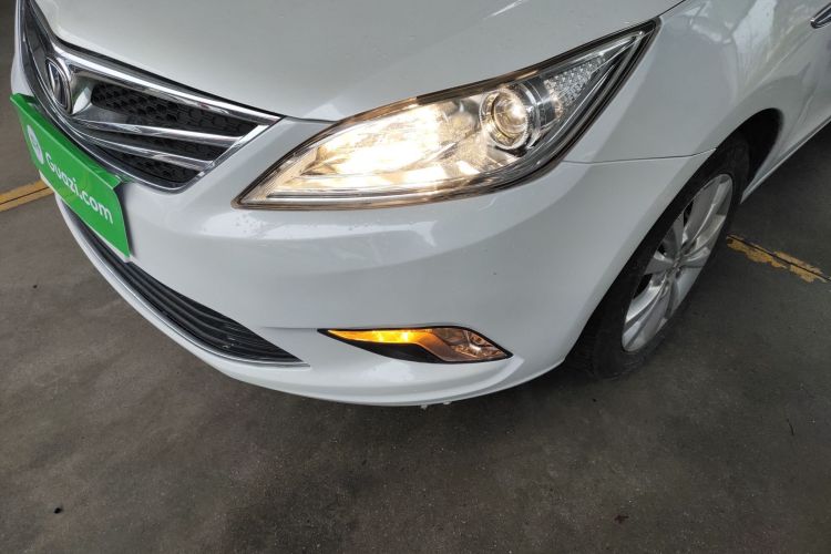 长安 逸动 2014款 1.6L 自动豪华型局部细节36