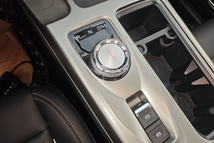 哈弗大狗 2024款 1.5T DCT边牧版中控内饰18