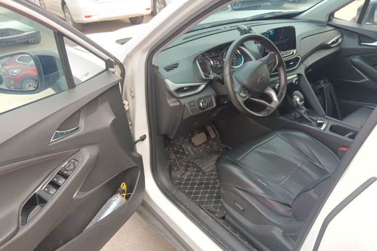 雪佛兰 沃兰多 2019款 Redline 530T 自动纵享版（5+2款） 国VI中控内饰20