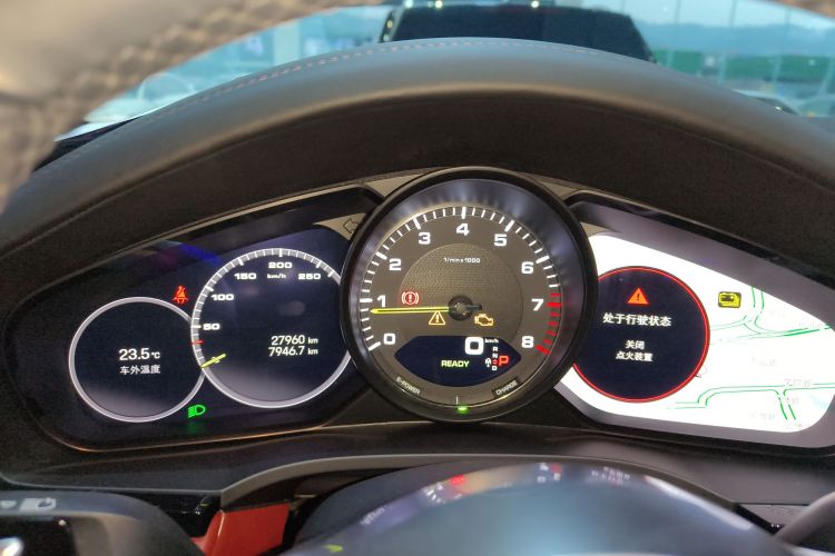 保时捷 Cayenne新能源 2022款 Cayenne E-Hybrid 2.0T 铂金版局部细节14