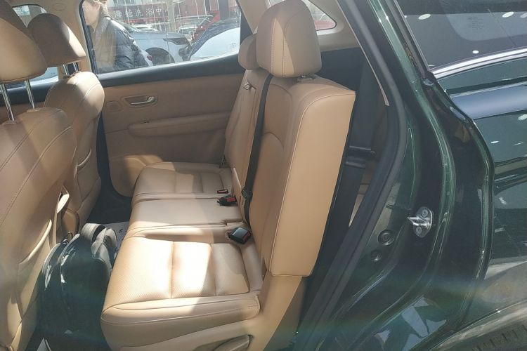 蓝电E5 PLUS 2025款 120km 标准续航版 7座中控内饰21