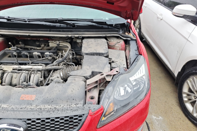 福特 福克斯 2013款 两厢经典 1.8L 自动基本型机舱底盘26