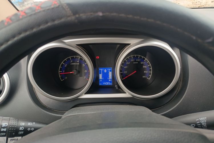 长安凯程 欧诺S 2012款 1.3L精英型中控内饰14