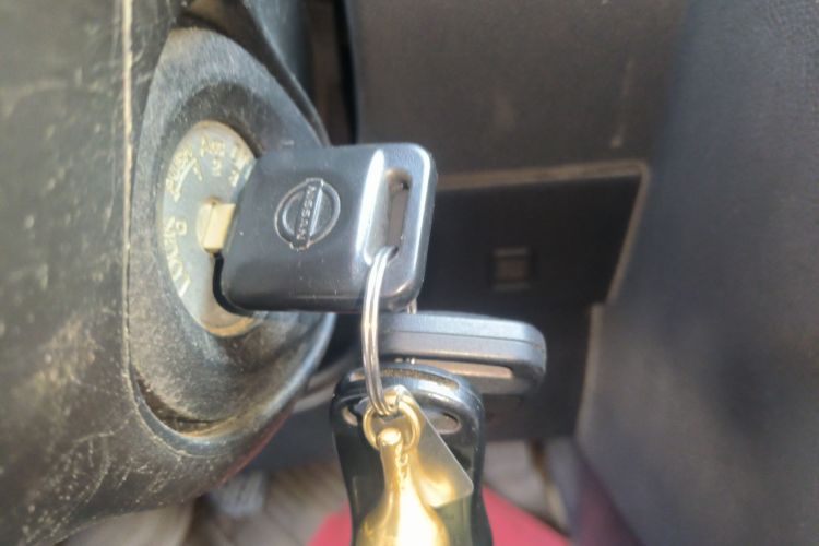 日产 逍客 2012款 1.6XE 风 5MT 2WD中控内饰7001