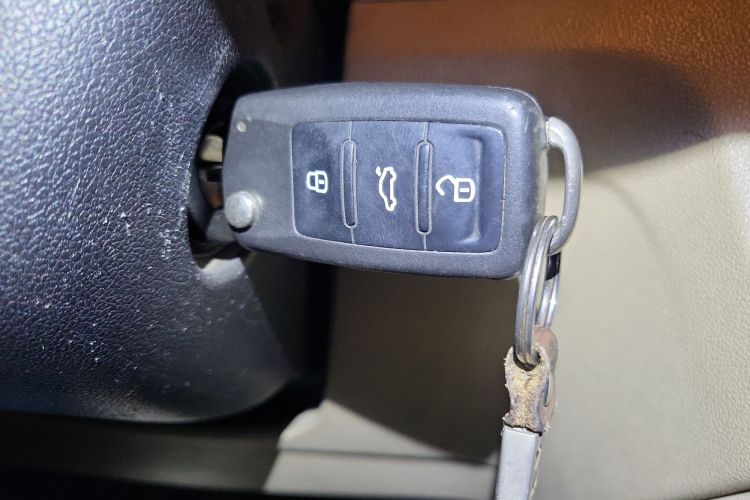 大众 捷达 2013款 1.6L 手动舒适型中控内饰11