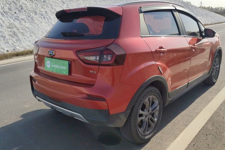 吉利汽车 远景X3 2020款 1.5L CVT尊贵型车身外观7