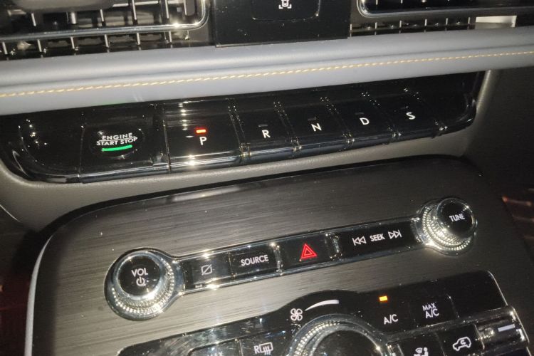 林肯 航海家 2021款 2.0T 四驱尊享版中控内饰18