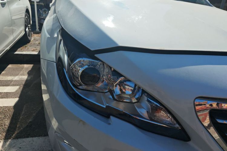 标致408 2018款 改款 350THP 自动豪华版车身外观8