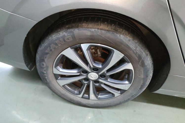 长安 逸动 2022款 PLUS 蓝鲸NE 1.4T GDI DCT尊贵版车身外观6008