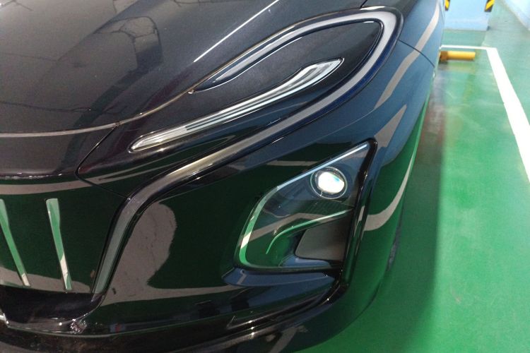 红旗E-QM5 2022款 431km 充电乐享版局部细节36