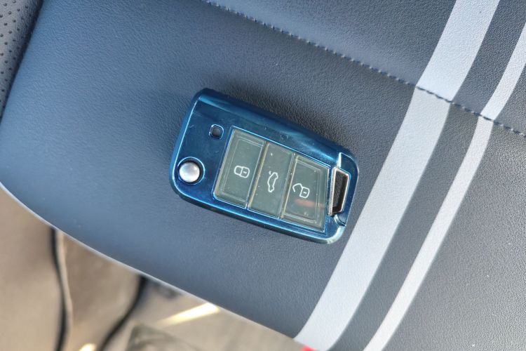 大众 T-ROC探歌 2023款 300TSI DSG两驱辰光版中控内饰11