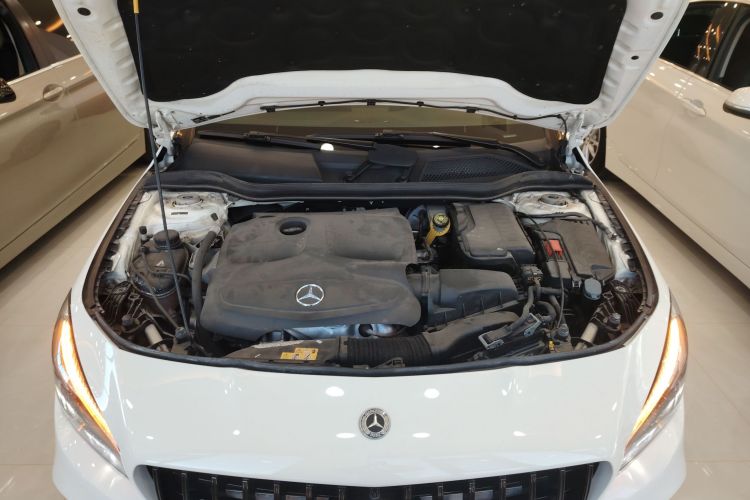 奔驰CLA 2019款 CLA 220 4MATIC局部细节24