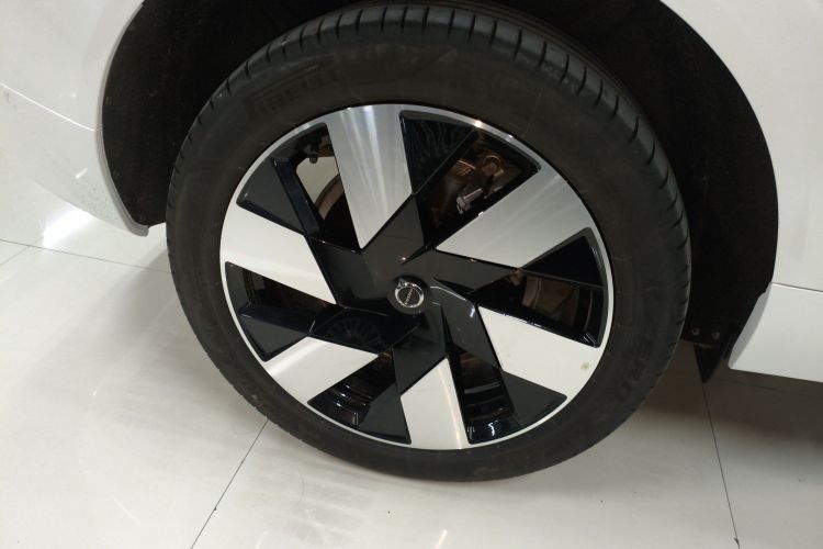 沃尔沃XC60新能源 2025款 插电式混动 长续航四驱智远豪华版车身外观6008