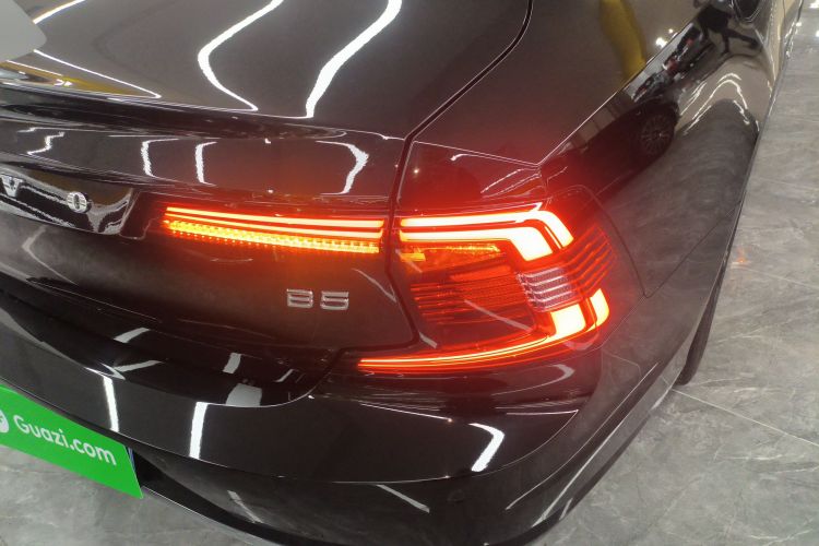 沃尔沃S90 2025款 B5 智远豪华版车身外观9