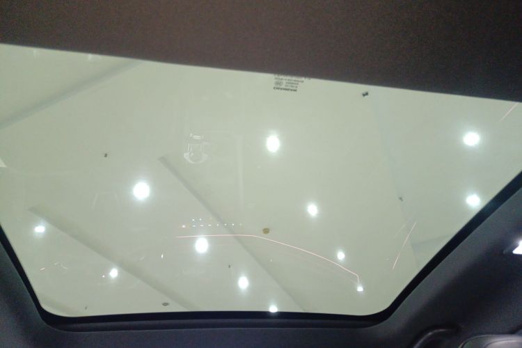 长安UNI-V 2023款 1.5T 尊贵型局部细节22