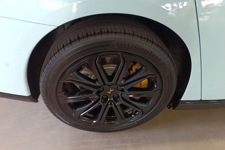 小鹏P7 2020款 670N车身外观6008