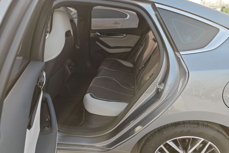 比亚迪 秦PLUS 2021款 DM-i 120KM 尊贵型中控内饰7004