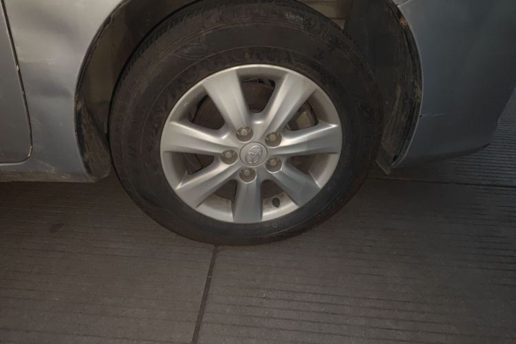 丰田 卡罗拉 2011款 1.6L 自动GL车身外观6007