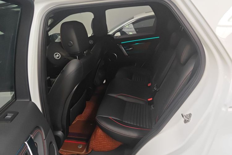 路虎 发现运动版 2020款 249PS R-Dynamic 性能版中控内饰21
