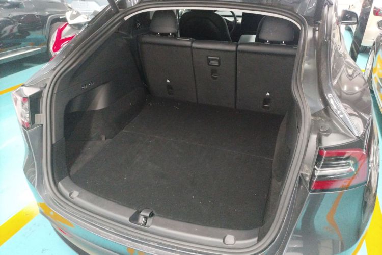 特斯拉 Model Y 2022款 改款 后轮驱动版局部细节23