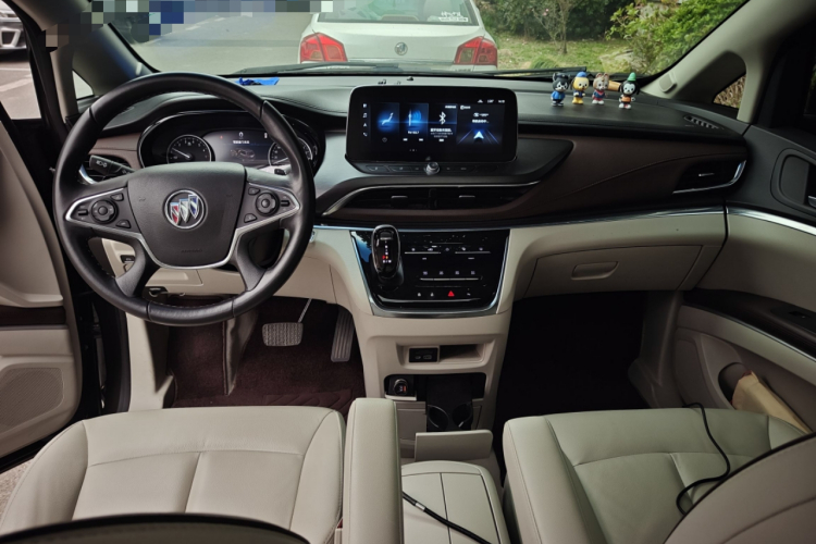 别克GL8 2021款 陆上公务舱 652T 豪华型中控内饰12