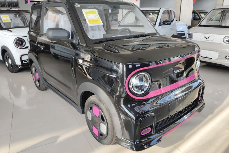 吉利银河 2025款 210km 熊猫卡丁车身外观3