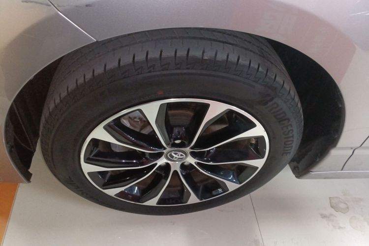 丰田 亚洲龙 2023款 双擎 2.5L 豪华版车身外观6007