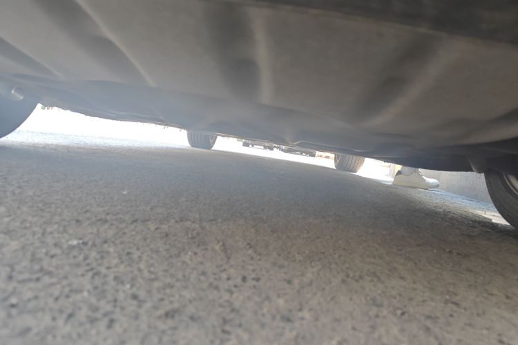 宝马5系 2014款 525Li 领先型局部细节9008