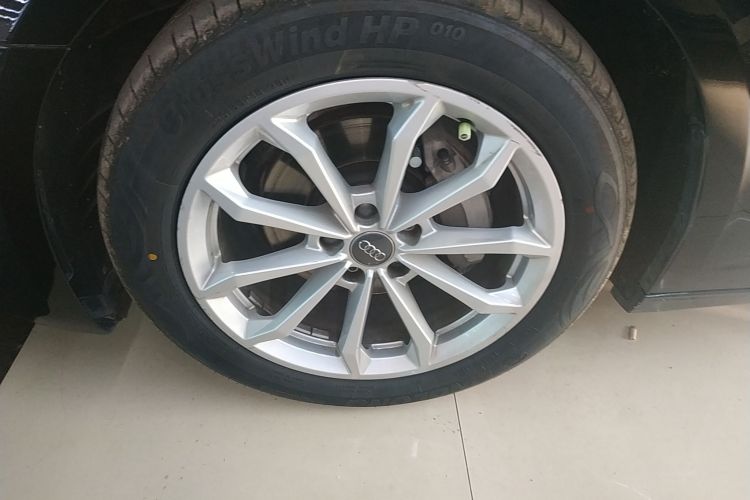 奥迪A6L 2019款 40 TFSI 豪华致雅型车身外观6007