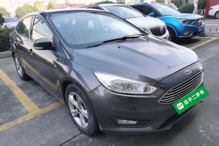 福特 福克斯 2015款 三厢 1.6L 手动舒适型车身外观3
