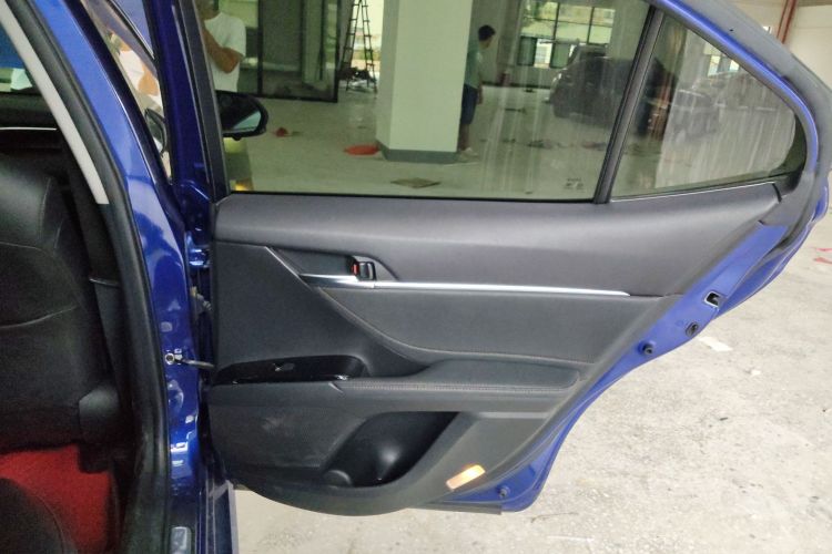 丰田 凯美瑞 2021款 双擎 2.5HG 豪华版中控内饰7006